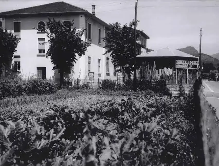 Historische Ausstellung von Mobili Tamborini